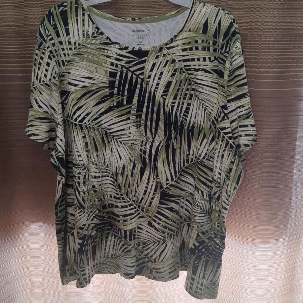 Croft-barrow Women's T-shirt